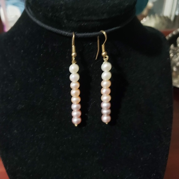 Malabar gold Jewelry - Shaded pearl earrings